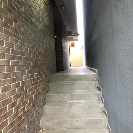 Violet Apartment-brilliant 아파트