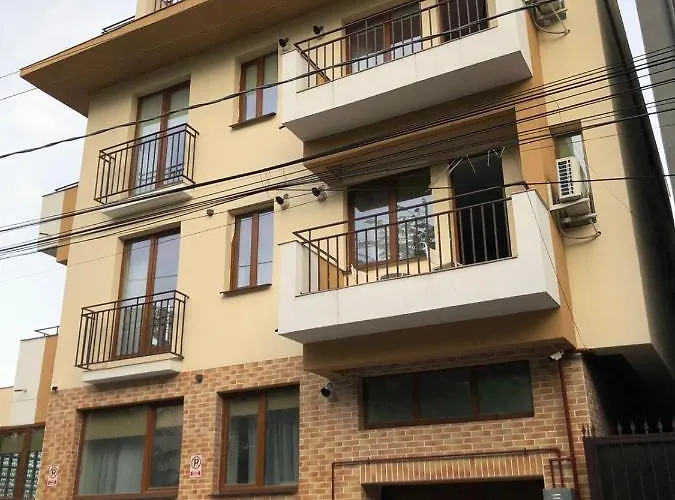 Violet Apartment-brilliant דירה