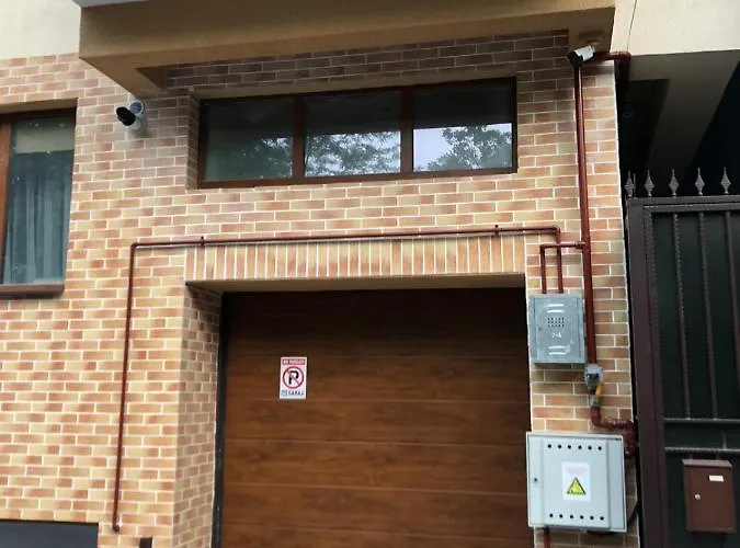 Violet Apartment-brilliant דירה